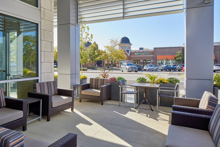 Food & Drinks 5, TownePlace Suites by Marriott Columbus North - OSU, Franklin