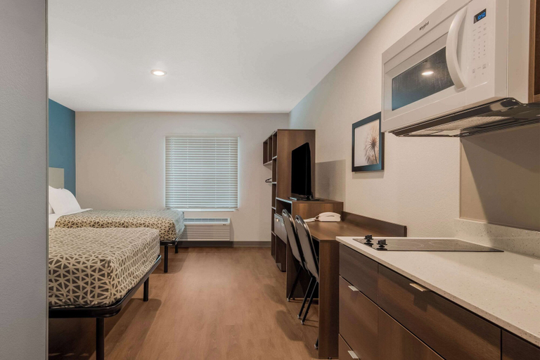 Bedroom 3, WoodSpring Suites Bellflower - Los Angeles, Los Angeles