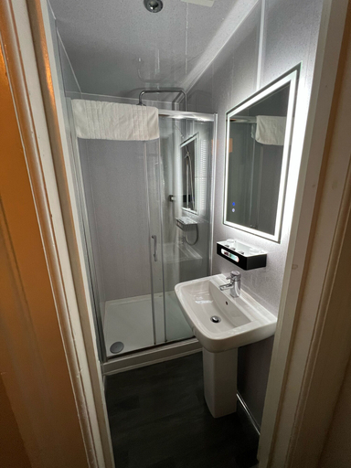 Bathroom 4, Lawton & Lauriston Court, Conwy