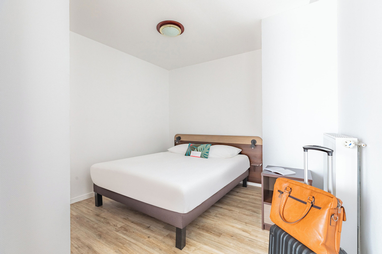 Bedroom 15