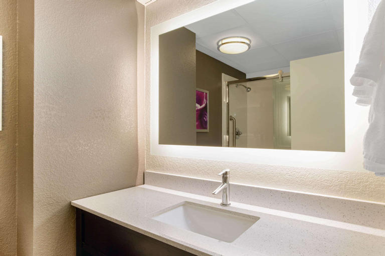 Bathroom 6