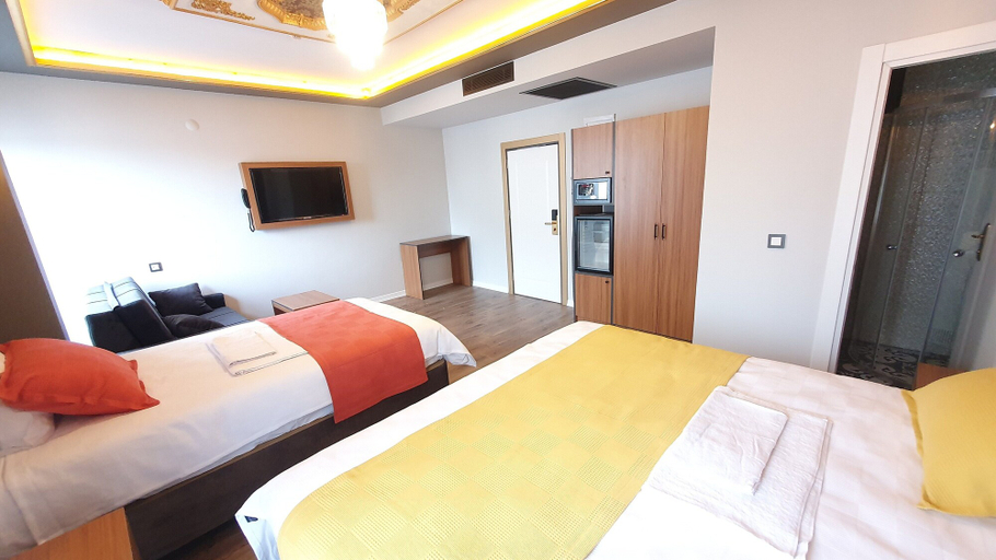 Bedroom 3, Dimora Gold Hotel, Merkez