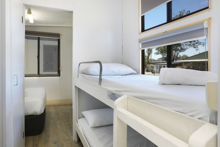 Bedroom 3, Reflections Coffs Harbour - Holiday Park, Coffs Harbour - Pt A