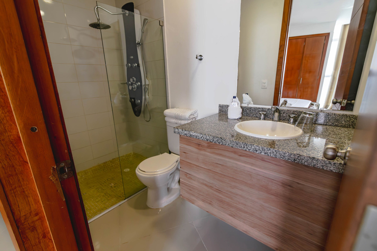 Bathroom 4, Apartamentos Unik Cartagena Edificio Poseidón, Cartagena de Indias
