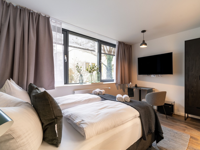 Bedroom 16