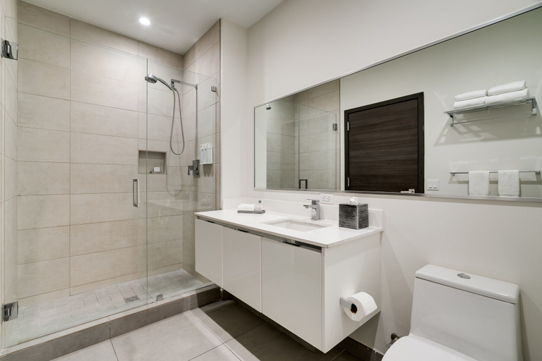 Bathroom 5, Costa Hollywood Beach Resort, Broward