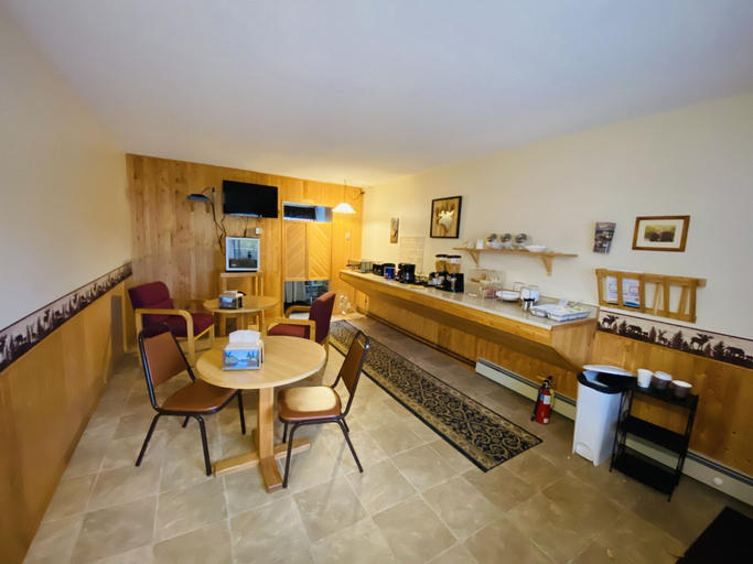 Others 4, English River Inn, Thunder Bay