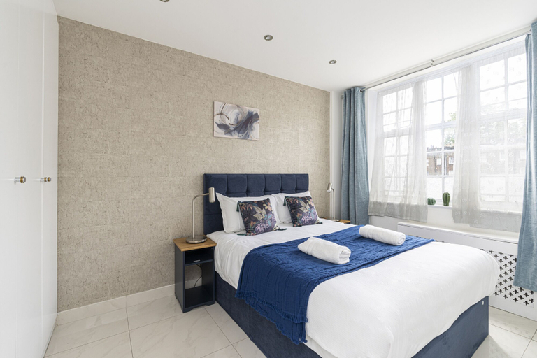 Bedroom 3, Marble Arch Apartments, London