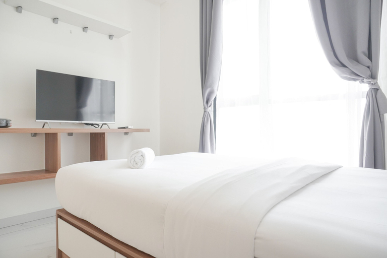 Bedroom 3, Good Deal And Comfy Studio Sky House Alam Sutera Apartment, Tangerang