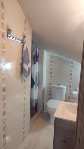 Bathroom 4, Agriomata Vergas Apartments, Peloponnese