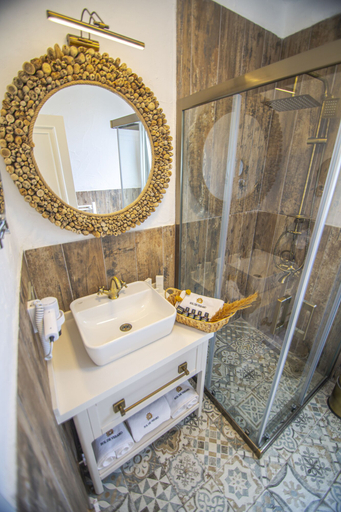 Bathroom 5, SOL DE VERANO BOUTIQUE HOTEL, Çeşme