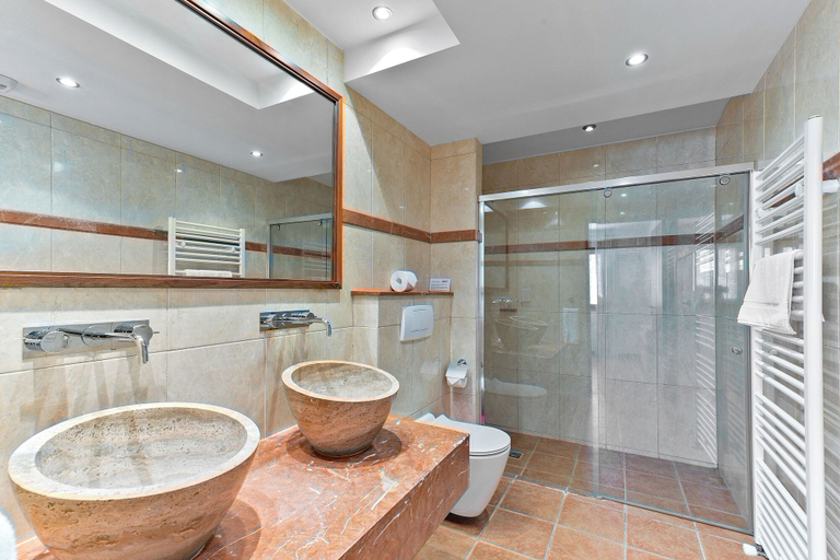Bathroom 4, Villa 35 - Poseidon in Kouklia