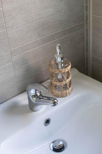 Bathroom 3, Fully Refurbished North Belfast Home, Belfast