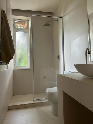 Bathroom 5, Kuwa Zanzibar, Kaskazini 'B'