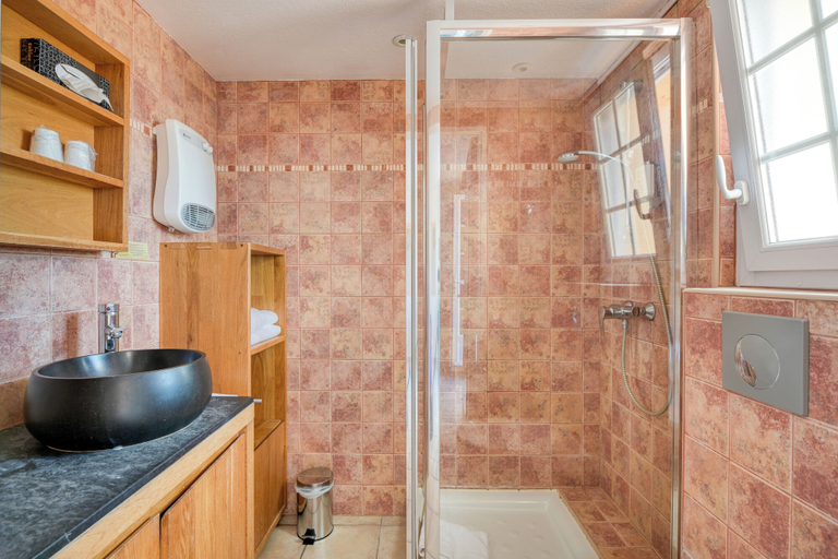 Bathroom 5, Hôtel La Nartelle, Var