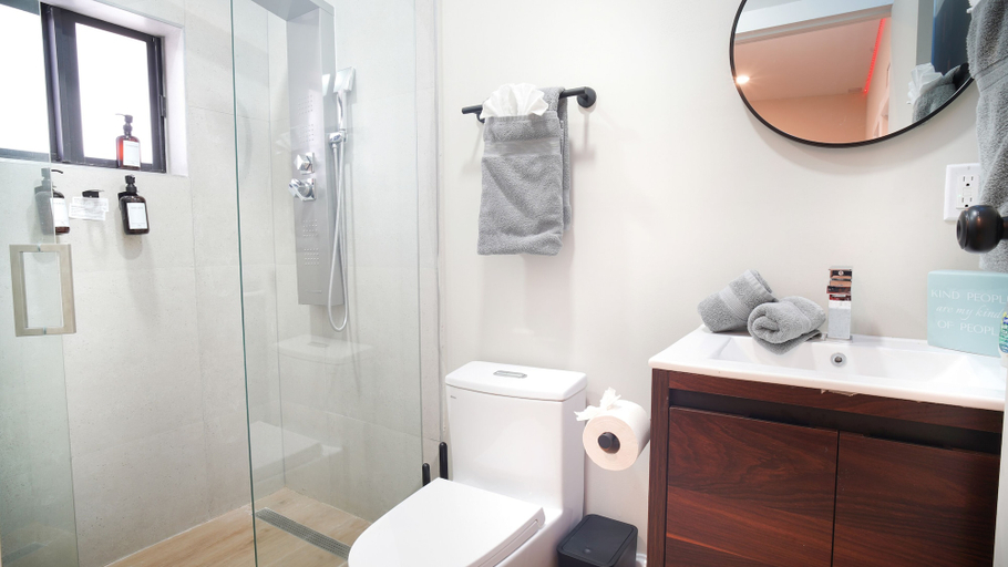 Bathroom 4, Incredible Apt near downtown Miami, Miami-Dade