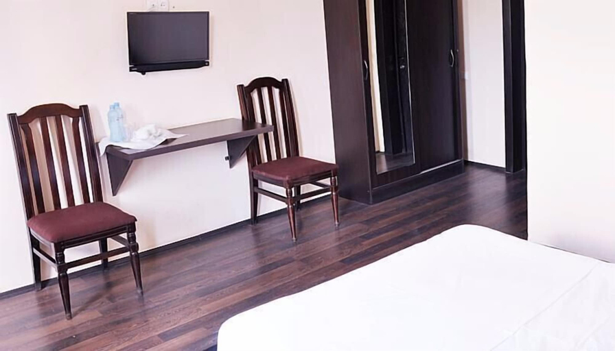 Bedroom 3, Grand Hotel Tbilisi, Gardabani