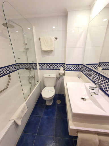 Bathroom 5, Hotel La Barracuda, Málaga