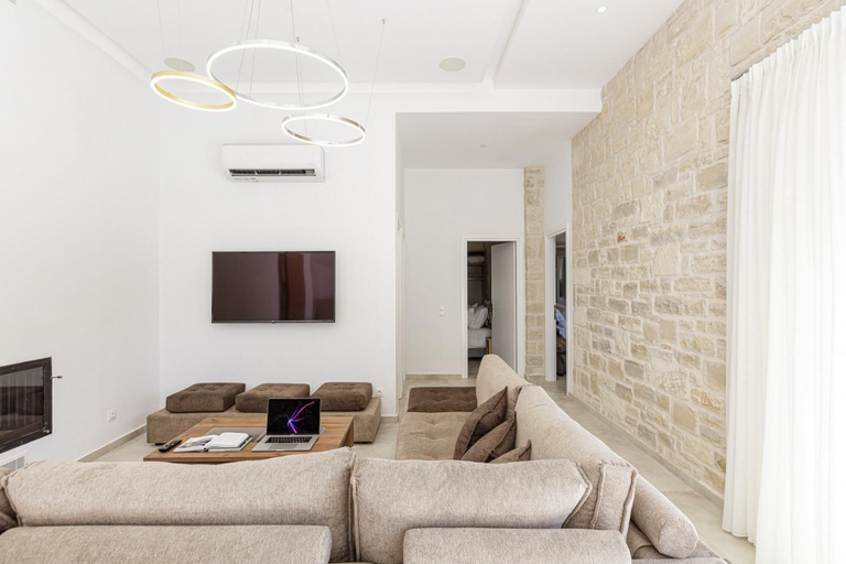 Room 3, Mandana Villa - With Heated Pool Jacuzzi, Crete