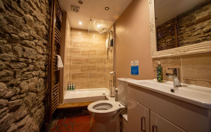 Bathroom 3, High Paradise Farm, North Yorkshire