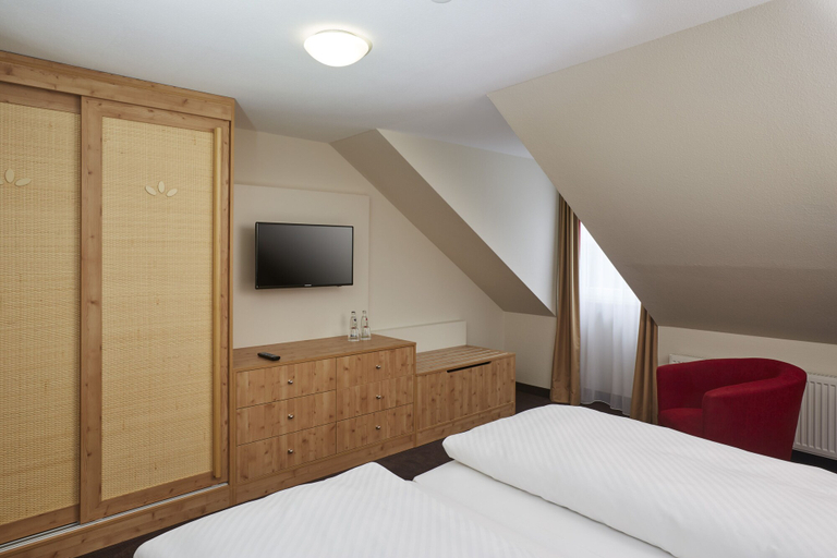 Bedroom 4, Sunday Hotel Friedrichroda & SPA, Gotha