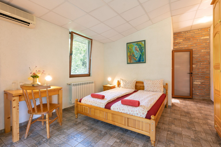 Bedroom 4, Ecohotel Imenieto, Veliko Tarnovo