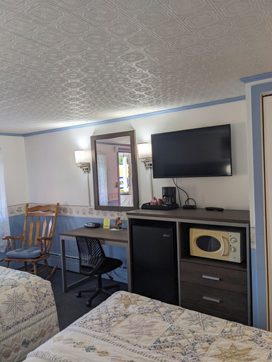 Others 5, Bennington Motor Inn, Bennington