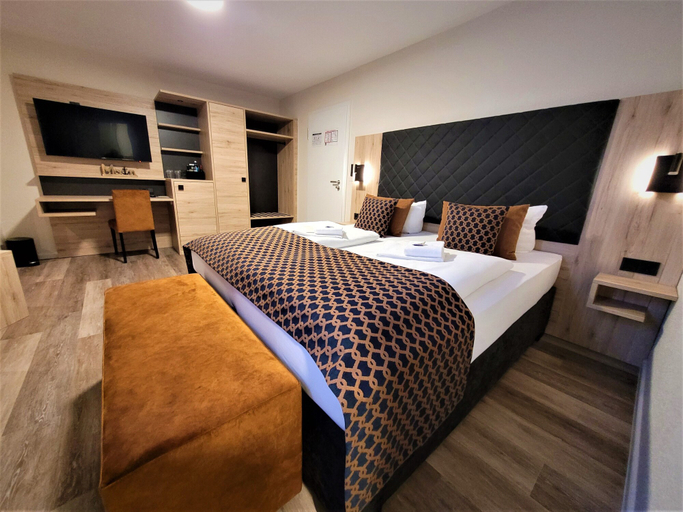 Bedroom 4, Hotel Faldernpoort, Emden