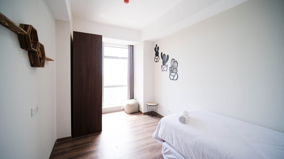 Bedroom 3, Minimalist With Beautiful View 2Br At Grand Sungkono Lagoon Apartment, Surabaya