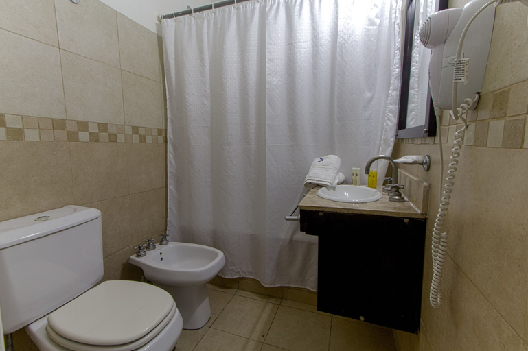 Bathroom, Libertador Spa & Health Club, Pinamar