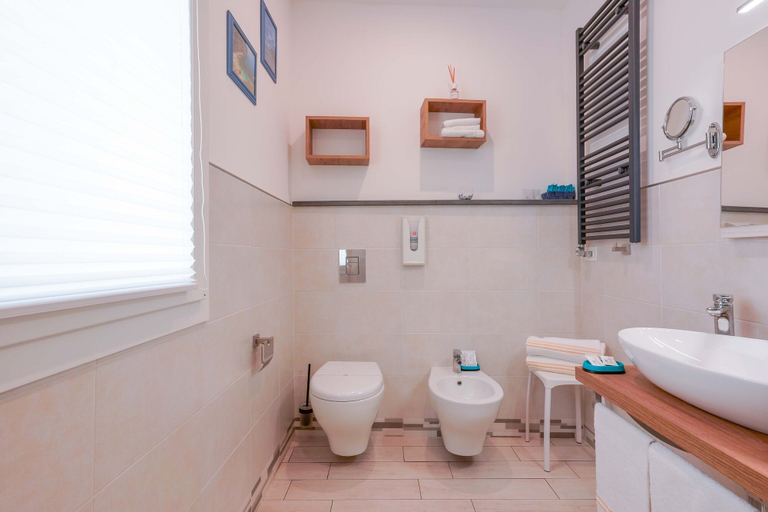 Bathroom 4, Bardilio Luxury Rooms IUN P1813, Cagliari