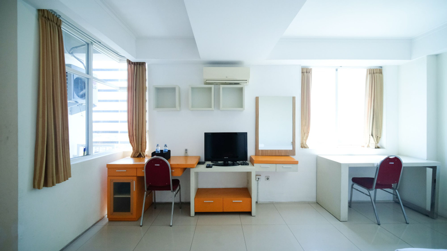 Dining Room 9