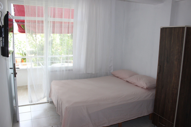 Bedroom 4, Titiz Pansiyon, Marmara