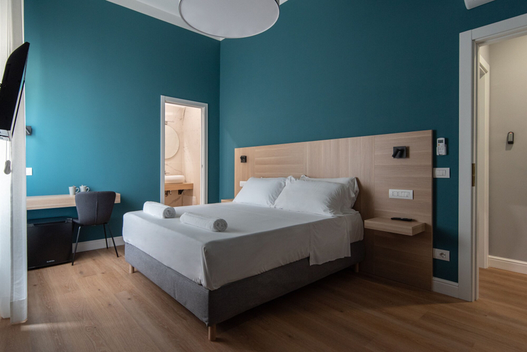 Bedroom 2, Nolana 28 Rooms in Naples, Napoli