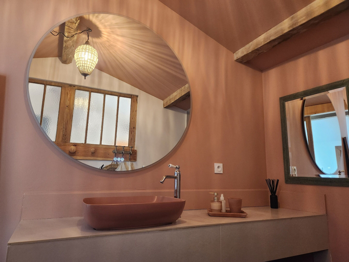 Bathroom 5, La Maison Mulato Bordeaux, Saint-emilion, Gironde