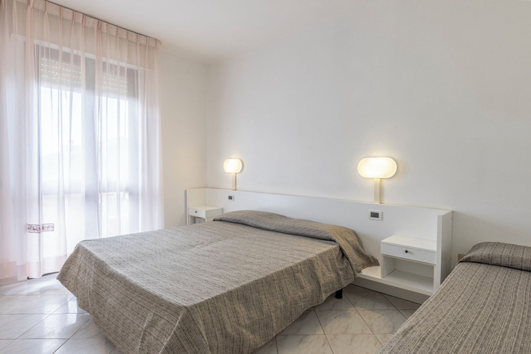 Bedroom 2, Hotel Quisisana Vada, Livorno