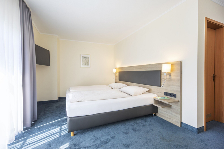 Bedroom 3, Hotel Lohr am Main, Main-Spessart