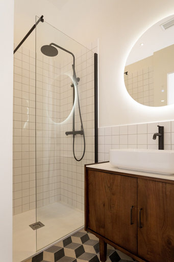 Bathroom 5, Les Clés Secrètes, Hérault