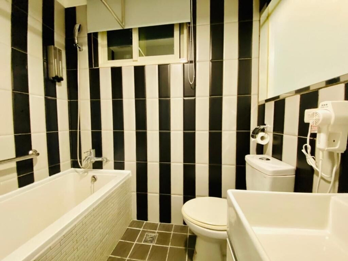 Bathroom 3, HUB HOTEL XIMEN XINING INN, Taipei City