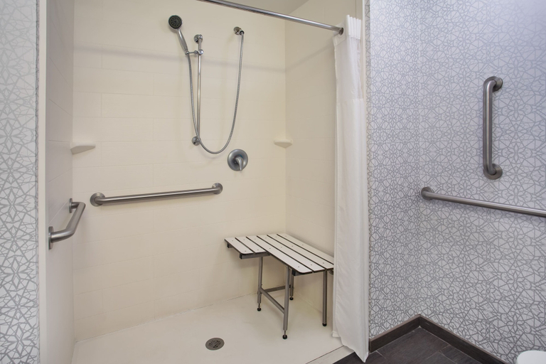 Bathroom 4, Hampton Inn & Suites Columbia/Southeast-Ft. Jackson, Richland