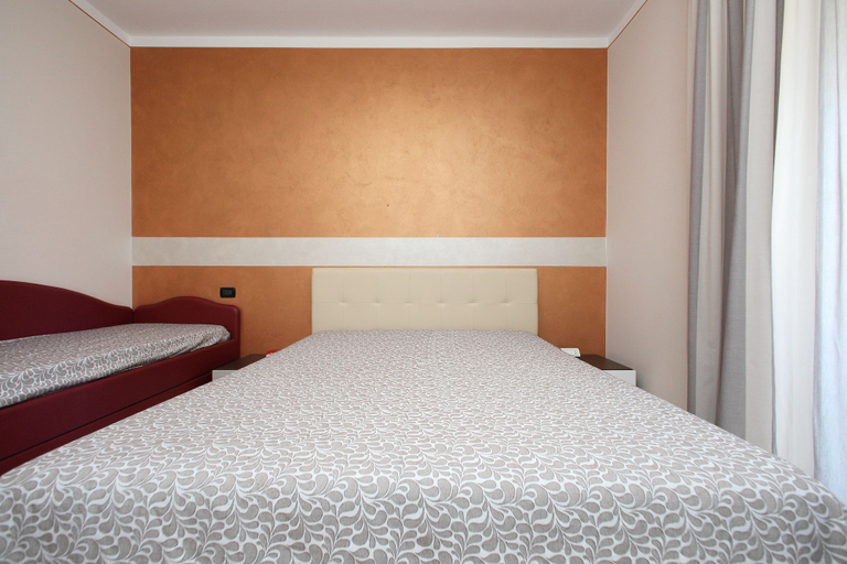 Bedroom 2, Hotel Campanello, Verona