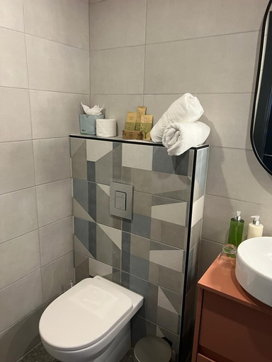 Bathroom 4, Eleven by Warren Collection