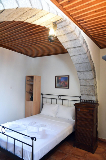 Bedroom, DIONH, Crete