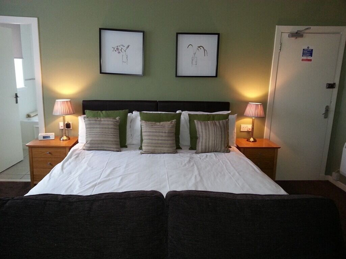Bedroom 2, Inchture Hotel, Perthshire and Kinross