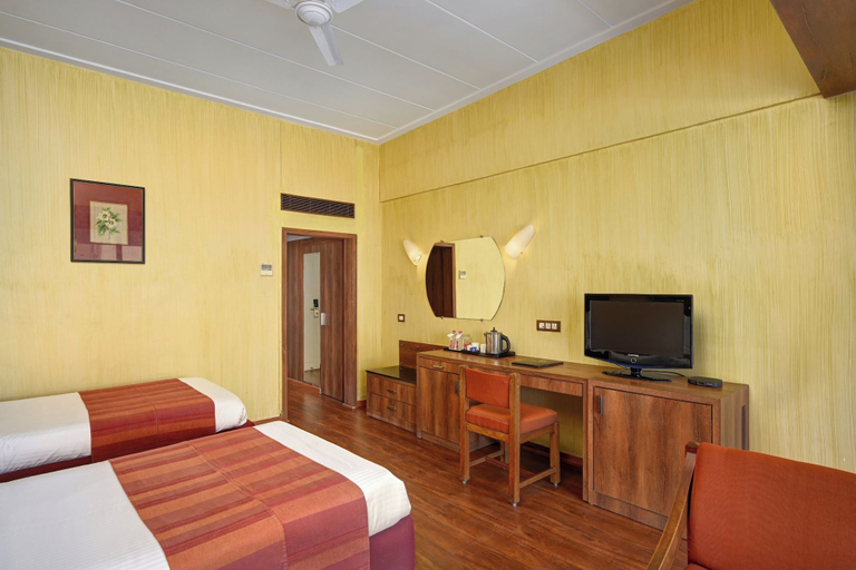 Bedroom 3, Cama Hotel, Ahmadabad