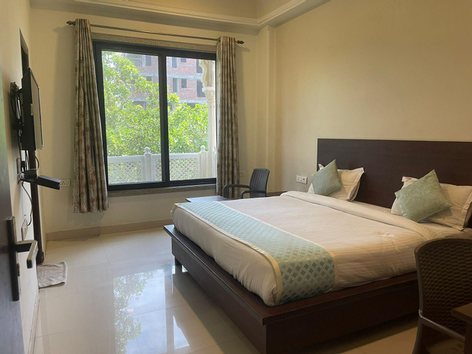 Bedroom 12