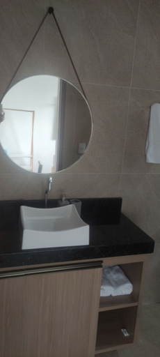 Bathroom, Vila Parque Preá, Cruz
