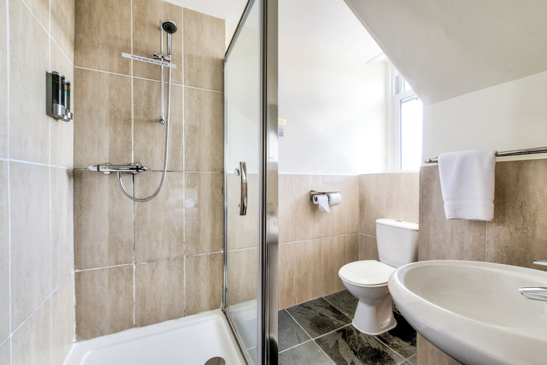 Bathroom 4, Morar Hotel, Highland