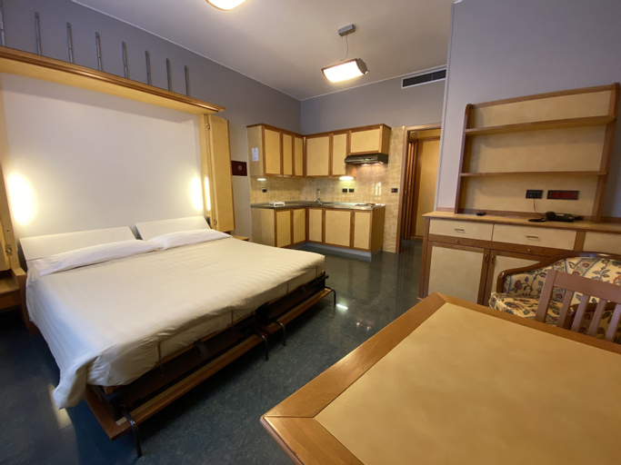 Le Petit Hotel, Torino
