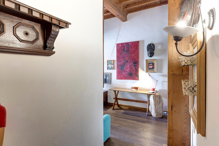 Room 2, Mezzo 24 in Firenze With 2 Bedrooms and 1 Bathrooms, Florence